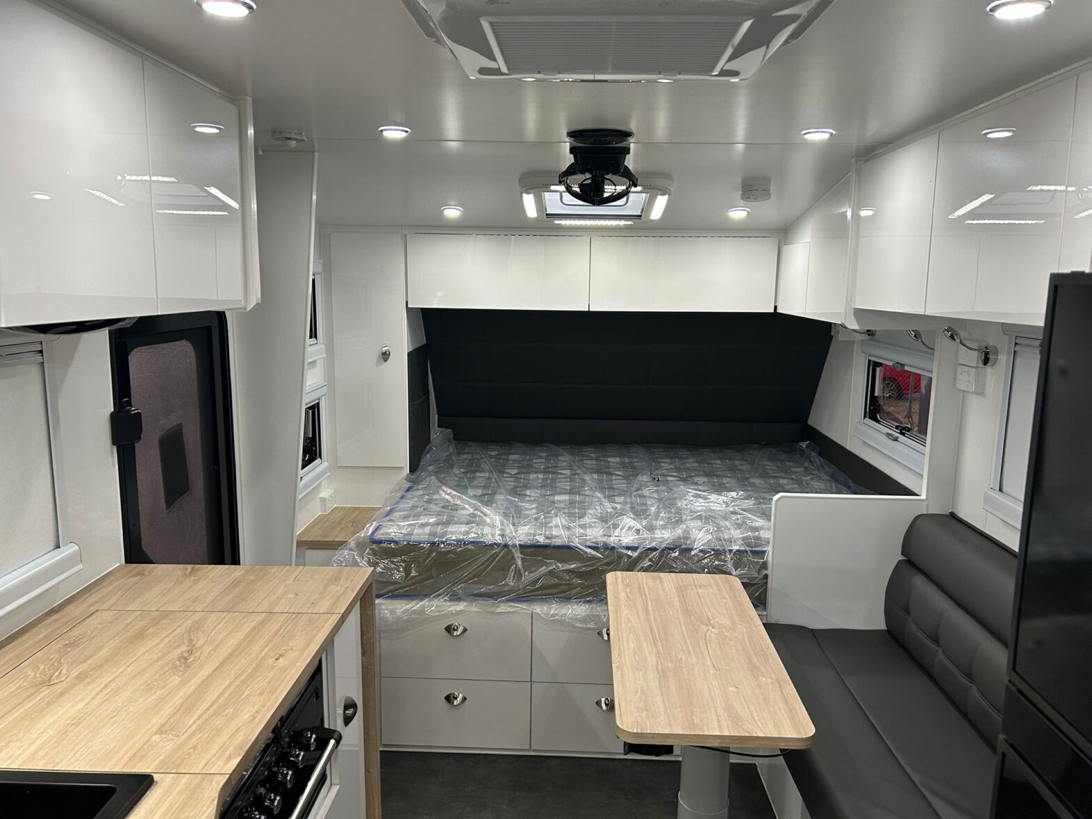 caravan manufacturers